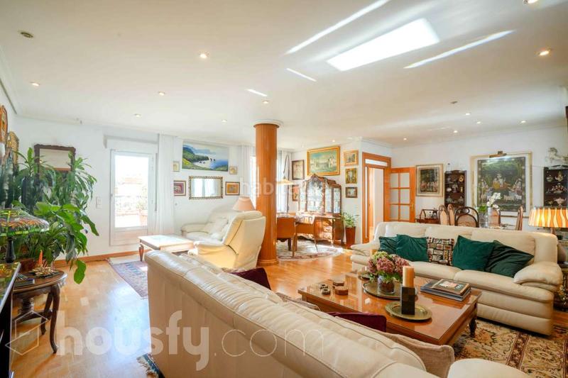 Foto 01fe7c7d-91ea-48cf-85ba-13ad9f44433a. Attique dans calle de fernando el católico . dans Gaztambide Madrid