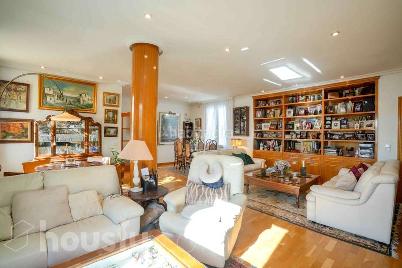 Foto 0ff067dc-19b3-4443-adbc-c732c8878704. Penthouse in calle de fernando el católico . in Gaztambide Madrid