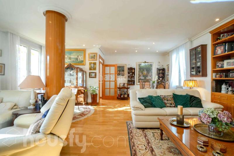 Foto 7437c5f4-318c-46fa-90ca-56de4bcdbf92. Penthouse in calle de fernando el católico . in Gaztambide Madrid