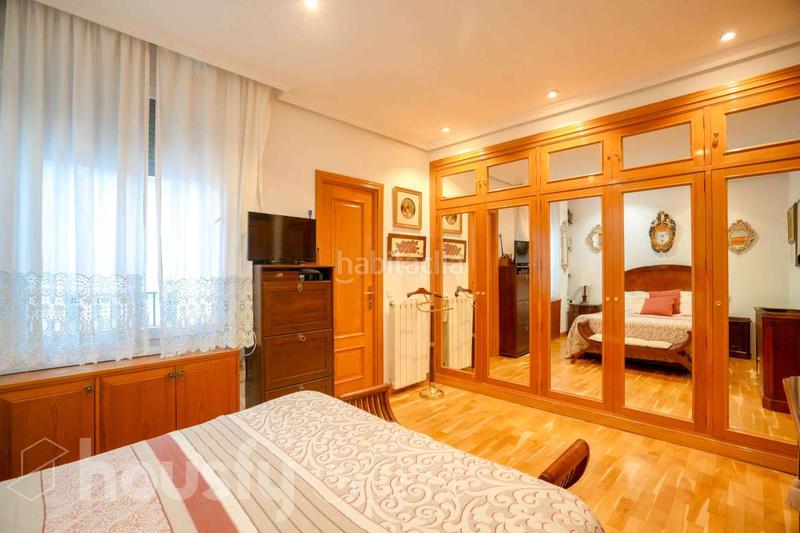 Foto b2f9c45c-6927-4478-8170-d75bbe0cd196. Penthouse in calle de fernando el católico . in Gaztambide Madrid