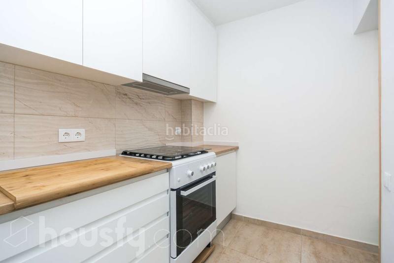 Foto c6134375-8b29-467f-8587-f5fbf24b661f. Appartement dans cl horitzontal . dans Prosperitat Barcelona