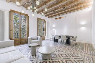 Pis a Carrer d'Enric Granados .