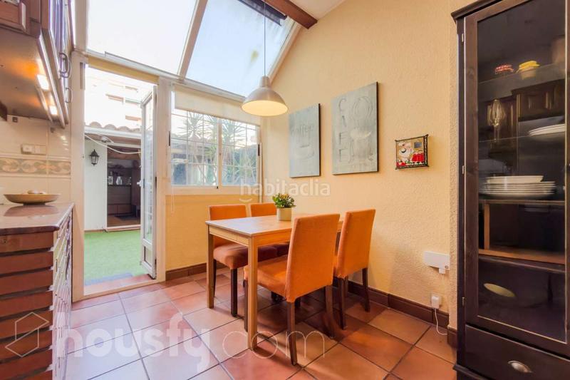 Foto 85a296fb-de05-4395-9631-054b783c88ce. Etagenwohnung in carrer del comte d'urgell . in Sant Antoni Barcelona