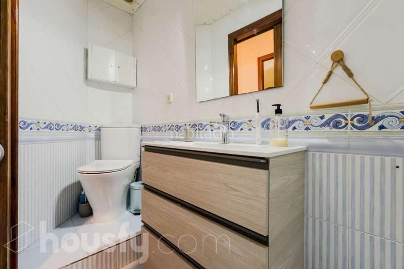 Foto c00a8095-fe84-40e0-bf82-9e78d901a48b. Flat in carrer del comte d'urgell . in Sant Antoni Barcelona