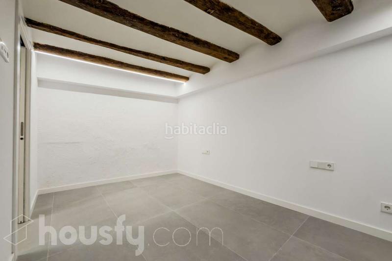 Foto ad629805-f551-4964-92e0-c8017b680339. Appartamento in carrer d'en roca . in Gòtic Barcelona