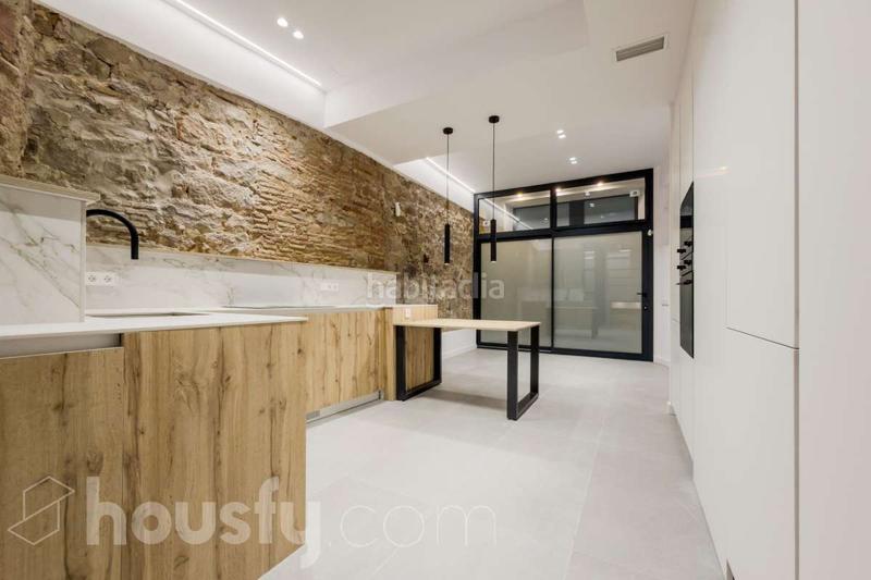 Foto b6962681-4fa0-4218-86d8-b76151866e17. Appartamento in carrer d'en roca . in Gòtic Barcelona