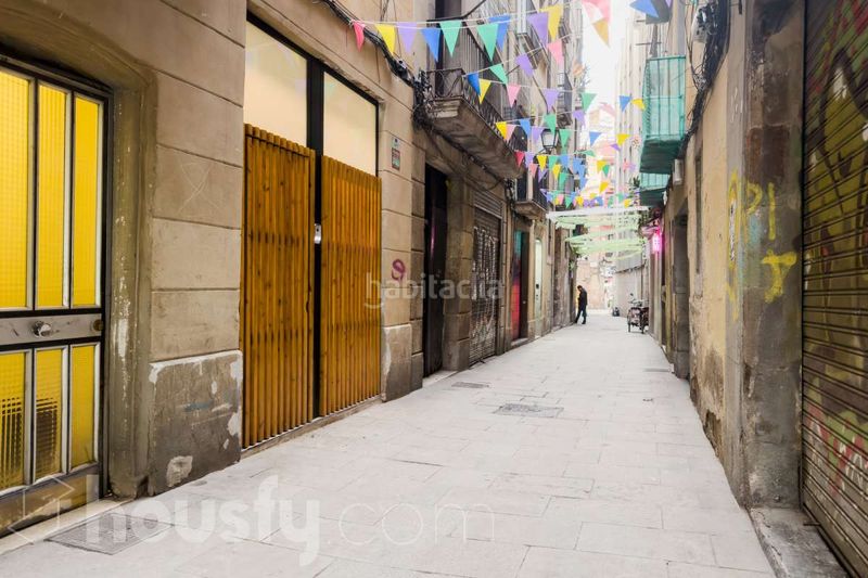 Foto 48785d39-d63a-4231-ba9f-ecc73b5acfa9. Piso en carrer d'en roca . en Gòtic Barcelona