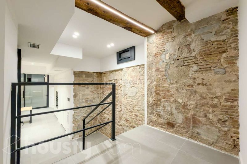 Foto 4c40ee8b-2c4e-4e4e-bd95-0f454906832a. Piso en carrer d'en roca . en Gòtic Barcelona