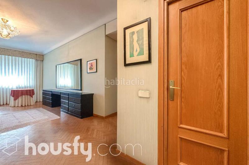 Foto d0f6b98b-b5ef-4bd8-99ee-f9baf78eb7c6. Etagenwohnung mit heizung pool in Niño Jesús Madrid