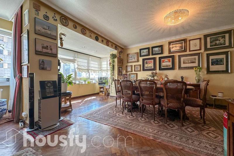 Foto 47493c10-fdb3-4118-b24c-62b09f692388. Flat with heating pool in Niño Jesús Madrid