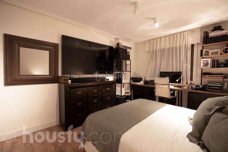 Foto c1601b18-46b4-4330-a25a-1a21ec4556d3. Etagenwohnung in calle de julián rabanedo . in Legazpi Madrid