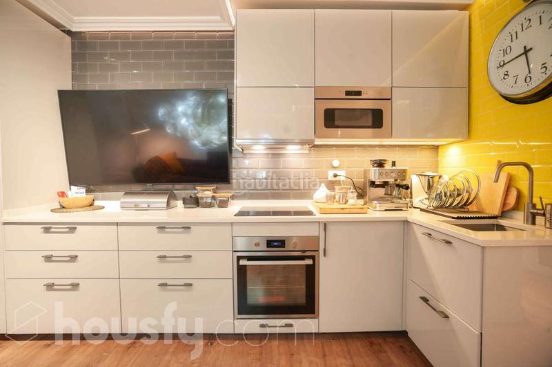 Foto ec148a9c-6640-4263-97f8-9d509669a758. Etagenwohnung in calle de julián rabanedo . in Legazpi Madrid