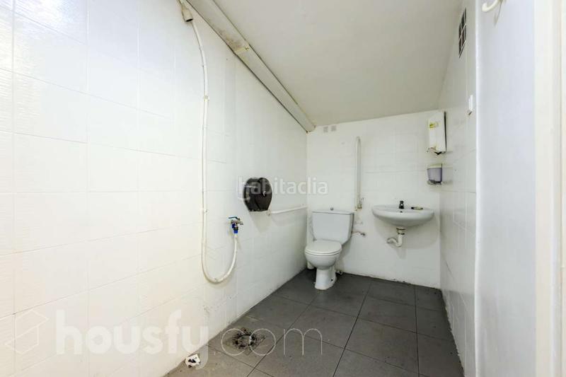 Foto 287e140d-bf14-472f-a32b-41f5f474c846. Local comercial en república argentina . en Vallcarca - Penitents Barcelona