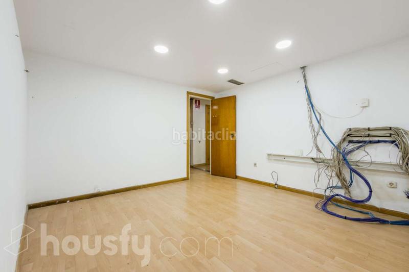 Foto 61b575f9-7acc-459d-921b-3d0360aa9723. Local comercial en república argentina . en Vallcarca - Penitents Barcelona