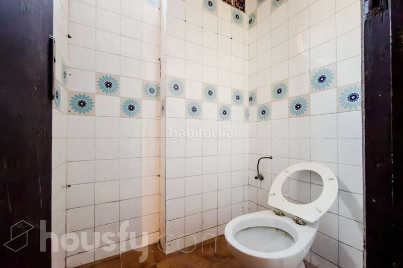 Foto e7ef83ae-706b-4b3b-8732-85b40640cc1c. Locale commerciale in cl fluvia . in Sant Martí de Provençals Barcelona