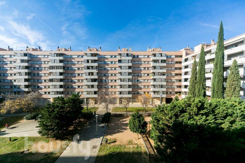 Foto b20ba8dc-cb99-4f9c-ad41-ded8e8de3671. Appartement dans carrer de fernando pessoa . dans Sant Andreu de Palomar Barcelona