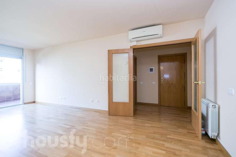 Foto 12762d15-4a82-4a56-bae7-a501795025d3. Flat in carrer de fernando pessoa . in Sant Andreu de Palomar Barcelona
