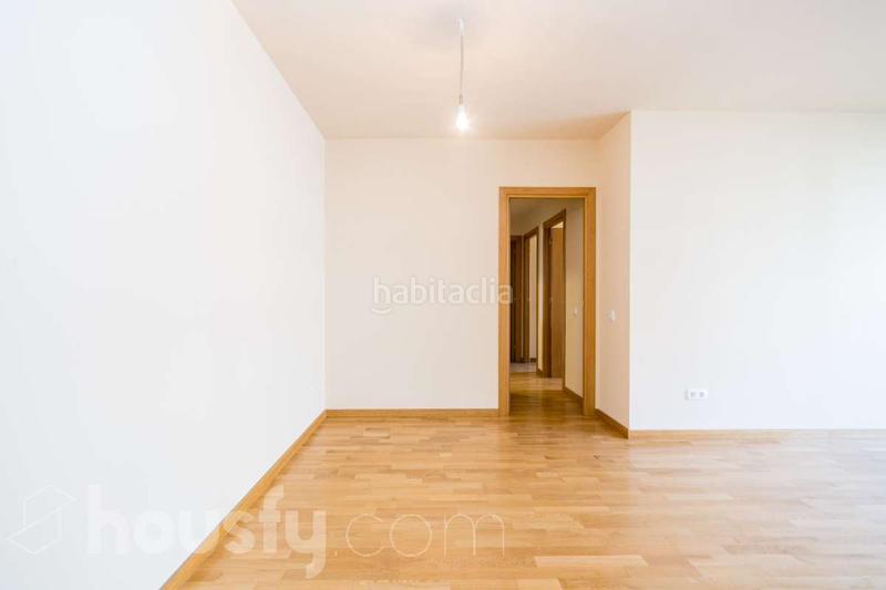 Foto c78ab793-e877-4f2e-9277-91377be29551. Flat in carrer de fernando pessoa . in Sant Andreu de Palomar Barcelona