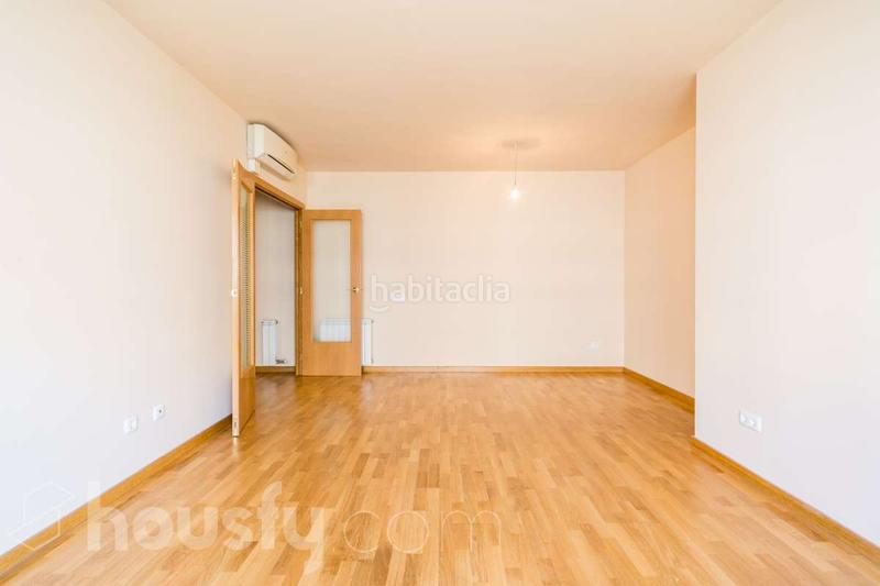 Foto fb6b21fc-8cc4-48bd-97bd-825dad31bc55. Flat in carrer de fernando pessoa . in Sant Andreu de Palomar Barcelona