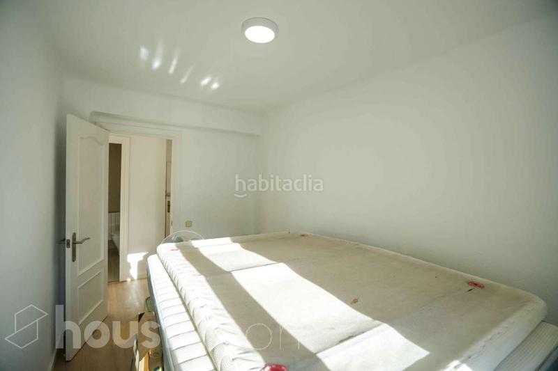 Foto 3b2c417d-ef8e-4115-a5e3-15fc461996ac. Piso en plaza hilanderas . en Abrantes Madrid