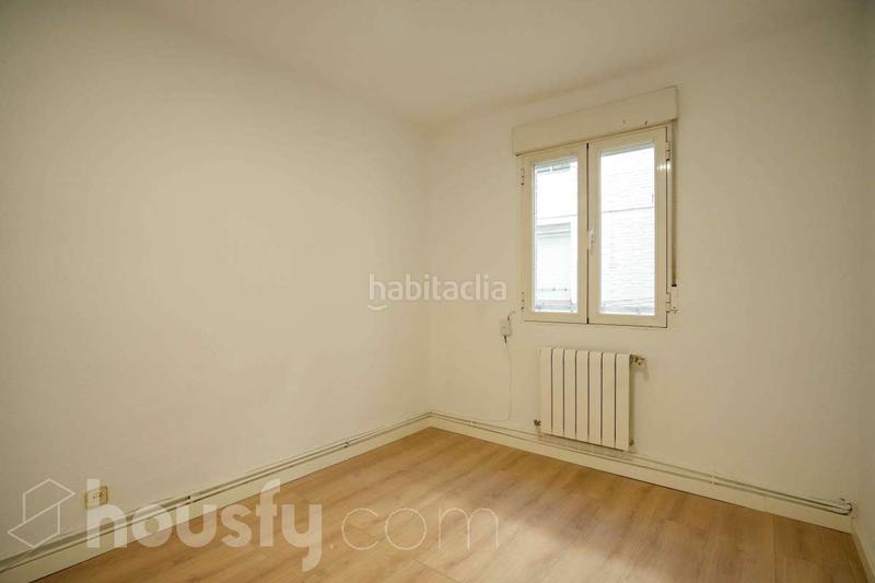 Foto b9f308ad-1327-47c0-bb1f-399b454420e3. Piso en plaza hilanderas . en Abrantes Madrid