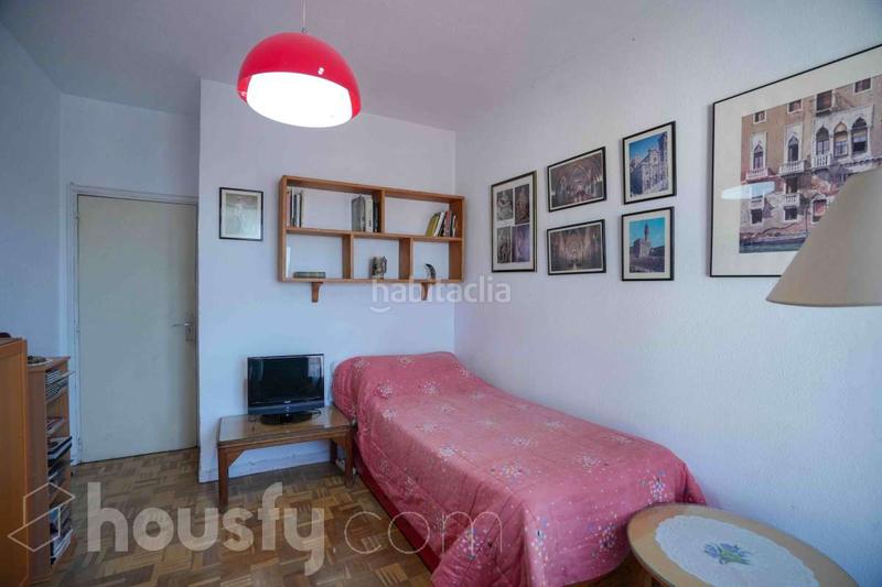 Foto b006bb36-aac7-4cfc-9e80-05c1c51722fa. Flat with heating in Peñagrande Madrid