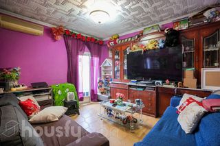 Flat in Calle de Julia Mediavilla .