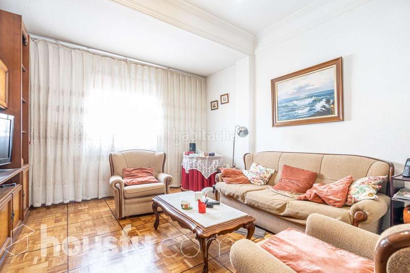 Foto 9b18f0e1-e6df-4d38-8c4e-0ccad96719a1. Appartement dans cl. sánchez preciado . dans Valdezarza Madrid