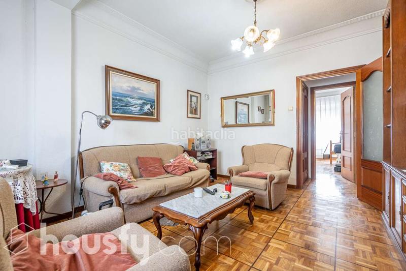 Foto f86abc9f-6afc-48c3-8dc3-1ded8becb2a8. Appartement dans cl. sánchez preciado . dans Valdezarza Madrid