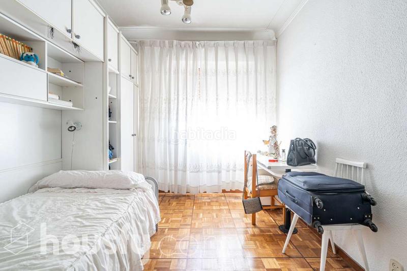 Foto b80c1afc-d780-4b5b-99d9-a7ca9fe56cfc. Piso en Valdezarza Madrid