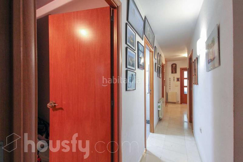 Foto 95d4bd48-aec8-49e8-b105-25f24fd28669. Etagenwohnung in carrer de santa eulàlia . in La Serreta Rubí