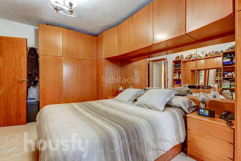 Foto e5ffc855-78b4-4c13-abd4-db4c7bceddc1. Flat in carrer de santa eulàlia . in La Serreta Rubí