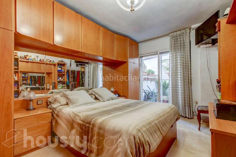 Foto 31239eeb-c173-459a-b7f6-cf71f30b4d11. Pis a carrer de santa eulàlia . a La Serreta Rubí