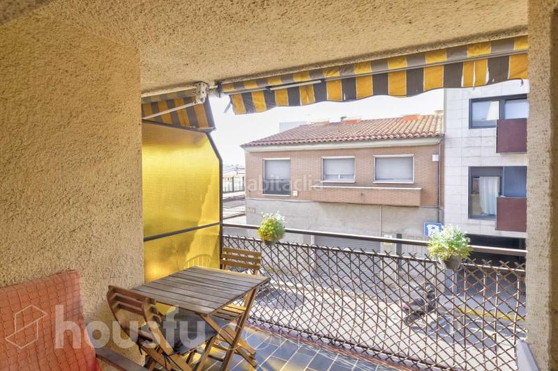 Foto 60c713d2-e9c6-42f6-8085-bc56e9fe6230. Casa adosada en carrer del berguedà . en Progrés Rubí