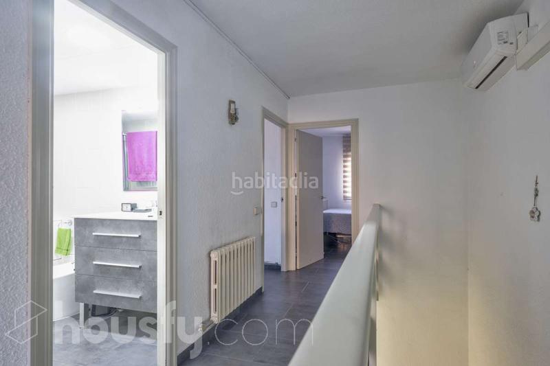 Foto 6b213493-438a-4c58-a4df-3b7645890f39. Casa adosada en carrer del berguedà . en Progrés Rubí