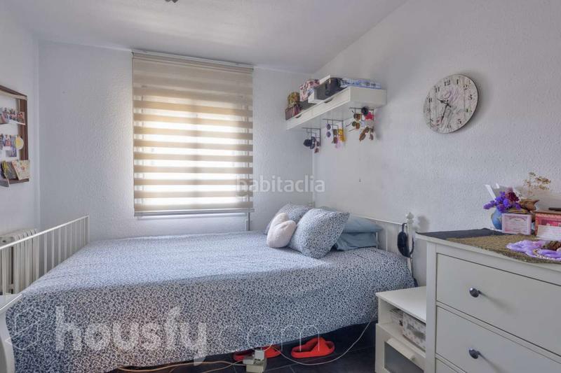 Foto 9ab84eed-7734-4f3c-bcf6-583e85b55063. Casa adossada a carrer del berguedà . a Progrés Rubí