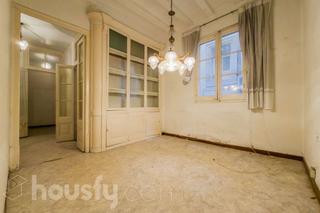 Flat in Cl abaixadors .