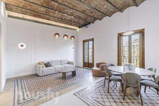 Etagenwohnung in Gran Via de les Corts Catalanes .