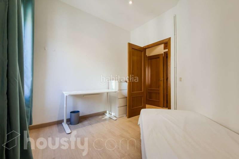 Foto f36880f5-ba65-4180-8355-b962f14b4061. Pis a carrer del rosselló . a Dreta de l´Eixample Barcelona