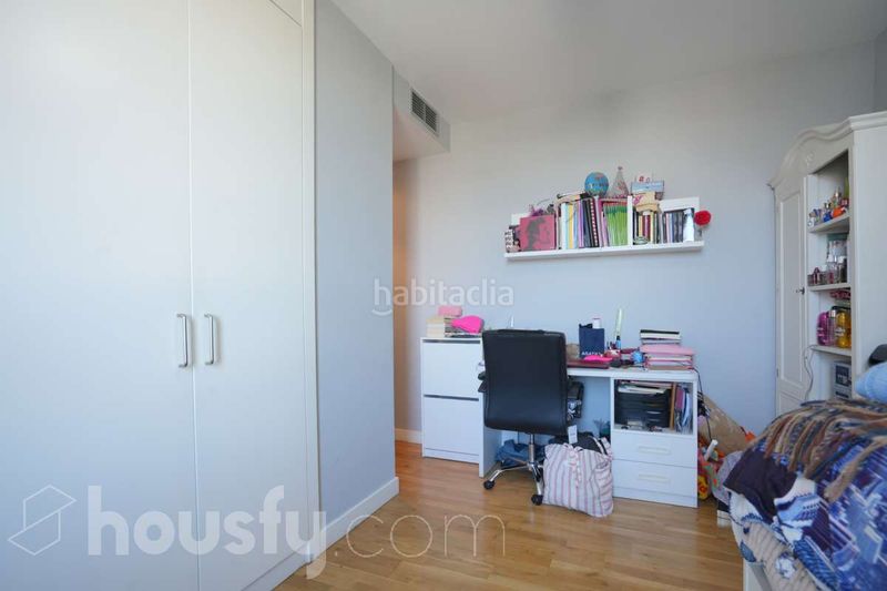 Foto 2c5b895e-3688-4e21-98f8-36da23cb5837. Pis a cl. dulce chacón . a Virgen del Cortijo-Manoteras Madrid