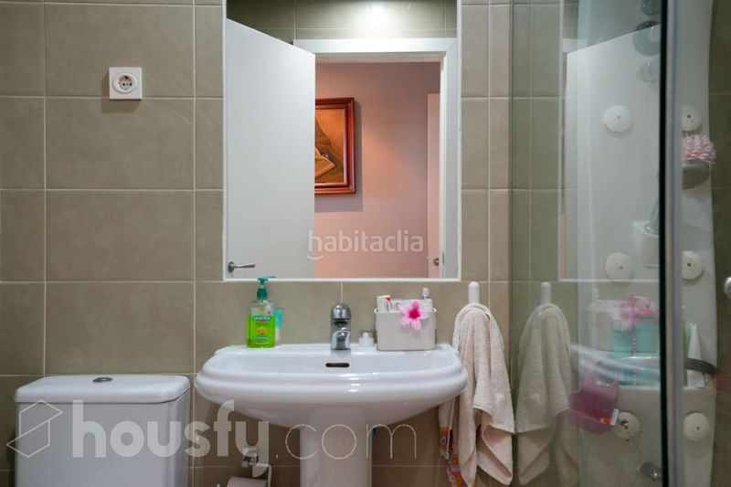 Foto 57e482a3-3d13-48ff-8caf-b05540b69f49. Pis a cl. dulce chacón . a Virgen del Cortijo-Manoteras Madrid