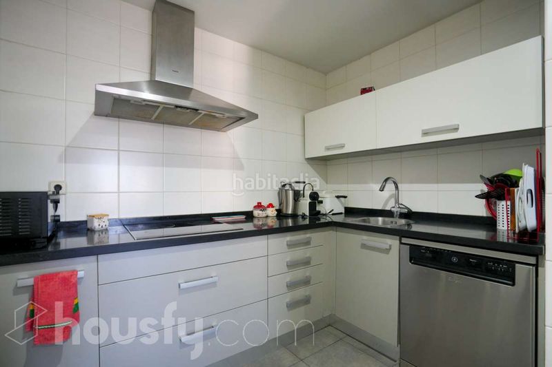 Foto af8a09ba-e843-470d-9d1c-e83411136fe4. Pis a cl. dulce chacón . a Virgen del Cortijo-Manoteras Madrid