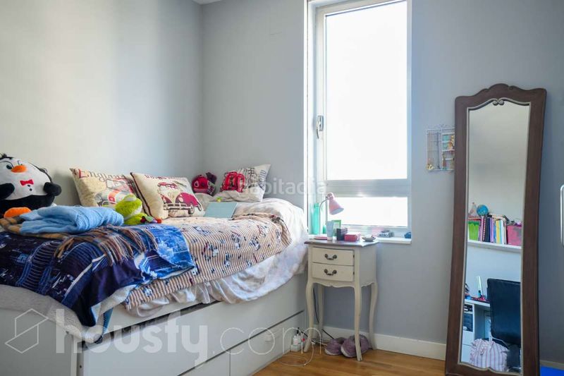 Foto c701a2d5-60af-4586-997f-bba5286bdf5e. Pis a cl. dulce chacón . a Virgen del Cortijo-Manoteras Madrid