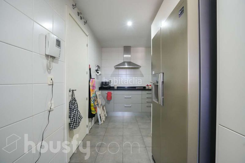 Foto d89017ed-05c1-4757-aeb5-29b7bd0635a5. Pis a cl. dulce chacón . a Virgen del Cortijo-Manoteras Madrid