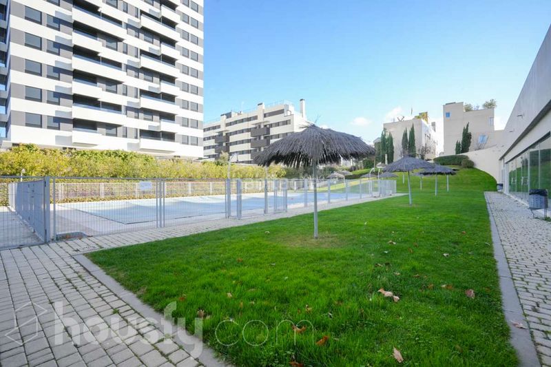 Foto e62216e4-33fe-481a-9376-512a849ed1f6. Pis a cl. dulce chacón . a Virgen del Cortijo-Manoteras Madrid