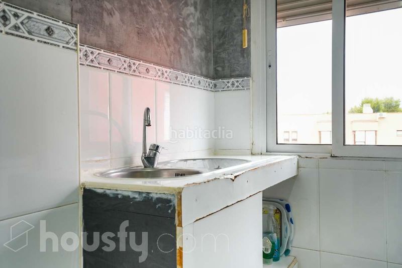 Foto e73f4330-f8ee-49ea-8d99-089250b5efce. Piso en calle nuestra señora de la soledad . en Buena Vista Madrid