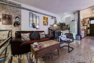 Ground floor in Carrer marina .