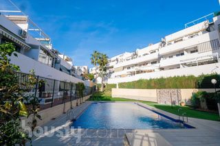 Appartement à Urb. torrequebrada .
