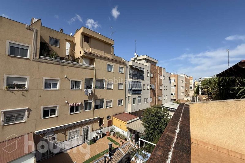 Foto 8cb03c80-81f9-4ca9-a799-79c679a3e2f3. Alquiler casa en calle morunos . en Juan de Borbón Murcia