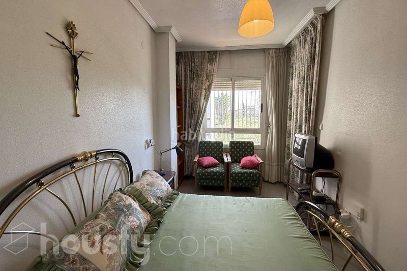 Foto c2d82cb4-bce0-4f55-8ad4-e1ef8c675c75. Alquiler casa en calle morunos . en Juan de Borbón Murcia